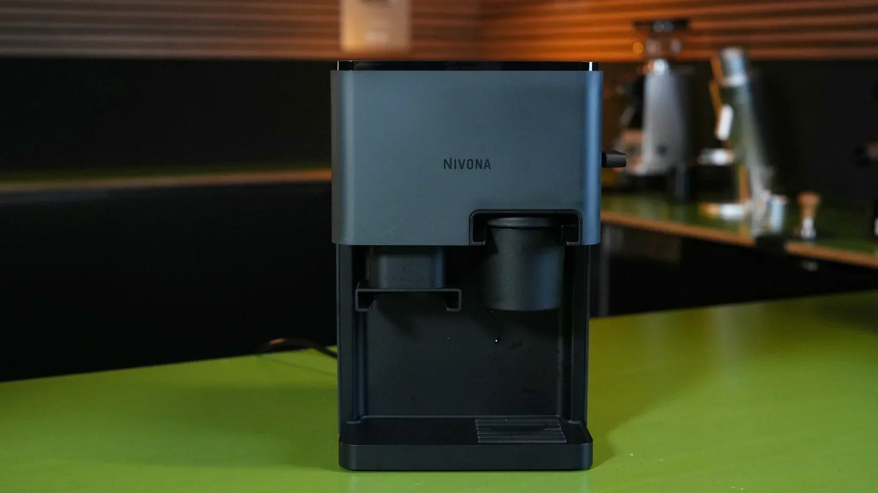 Nivona Cube 4102 im Test: Der Vollautomat, bei dem ihr selbst verteilt