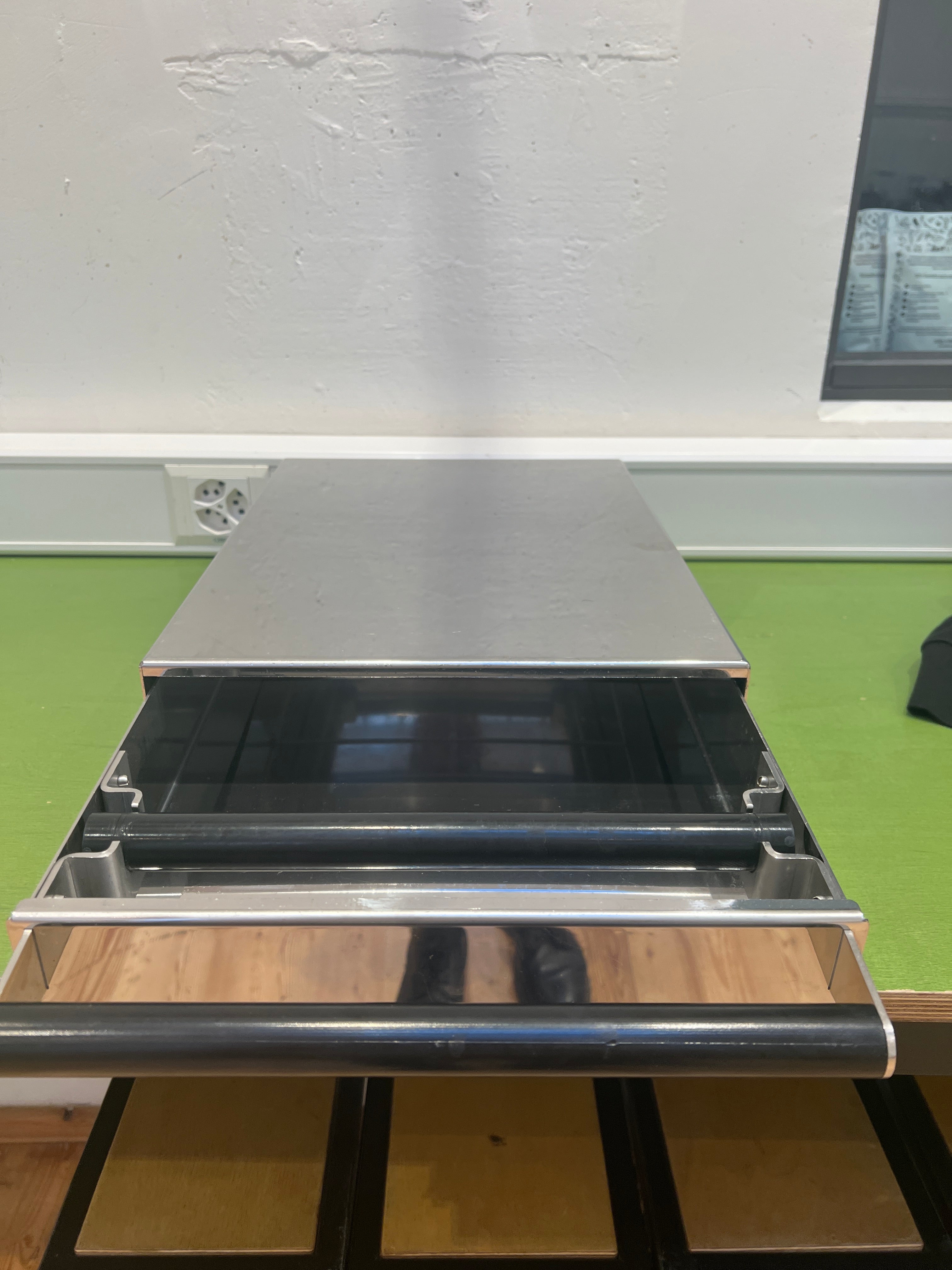 Abschlagschublade (chrom)