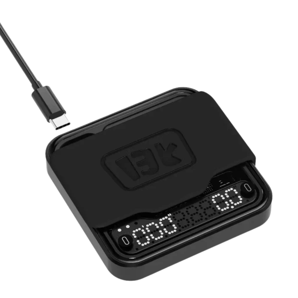 BOOKOO THEMIS Mini mit Silikon Abdeckung und USB-C Ladekabel