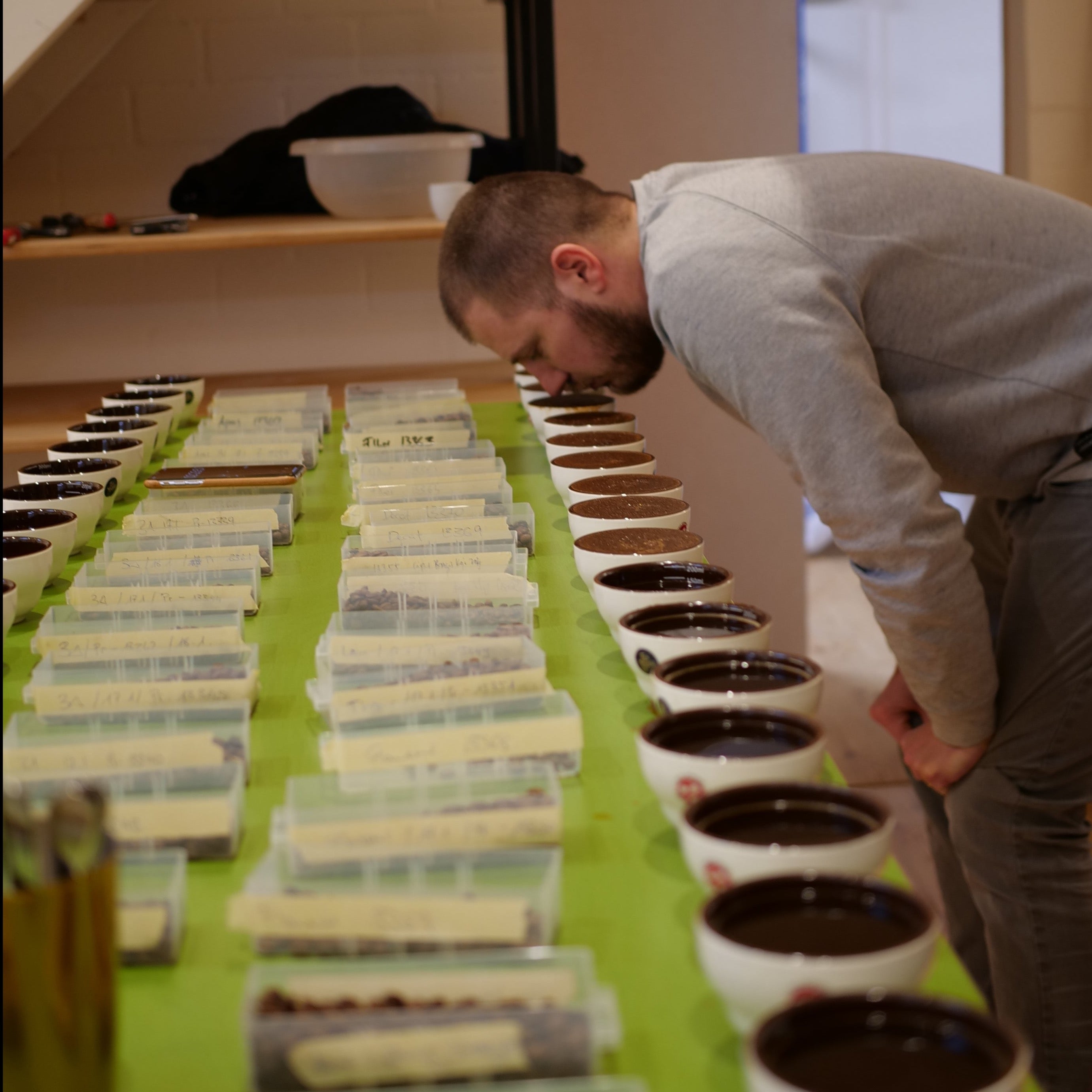 Cupping mit Profis ✓ Q-Grader vorbereitung ✓ Säure, Süsse, Bitterkeit ✓ Sensorik verstehen ✓ 