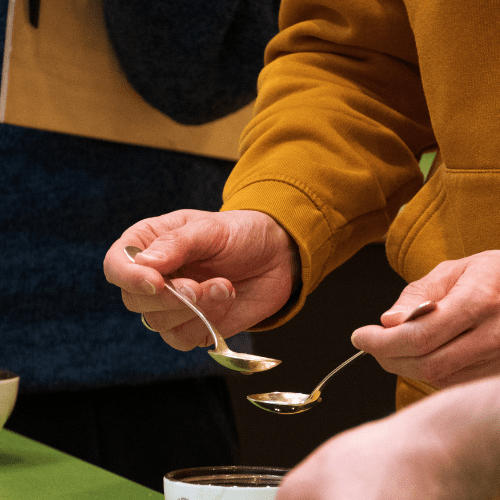 Monatliche Führung und Verkostung | Kaffeemacher